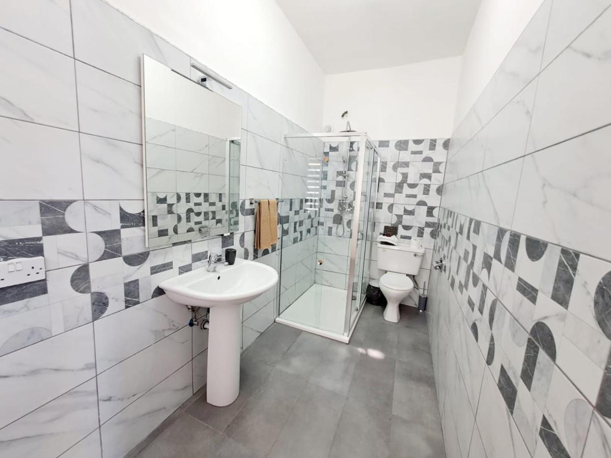 Bed and Breakfast Rotas B Saint Julian's Екстер'єр фото