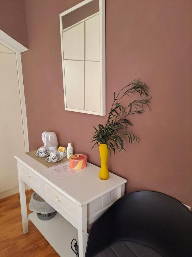 Bed and Breakfast Rotas B Saint Julian's Екстер'єр фото