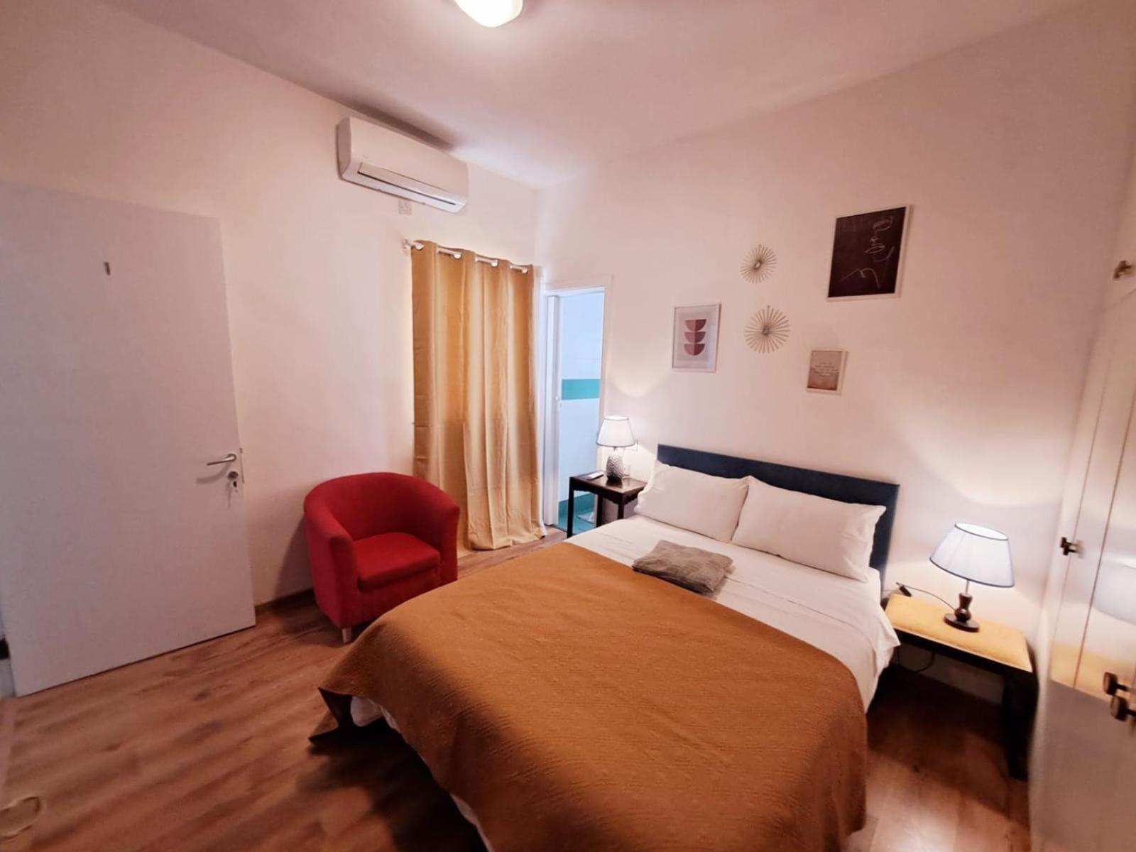 Bed and Breakfast Rotas B Saint Julian's Екстер'єр фото