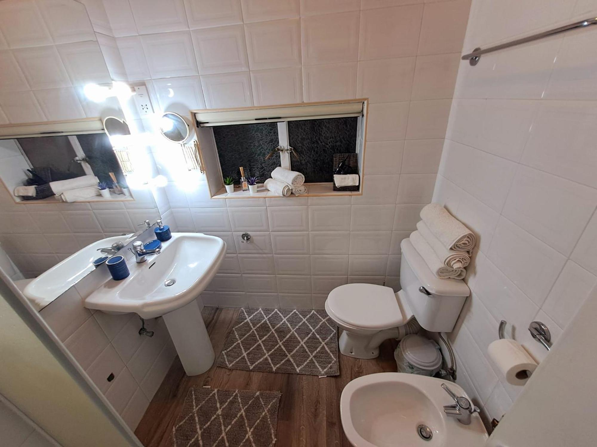 Bed and Breakfast Rotas B Saint Julian's Екстер'єр фото